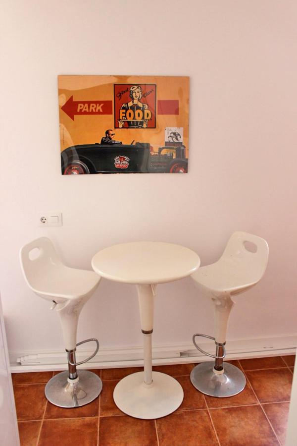 Apartamento Centro + wifi+ 2 camas de matrimonio +playa Cádiz Exterior foto