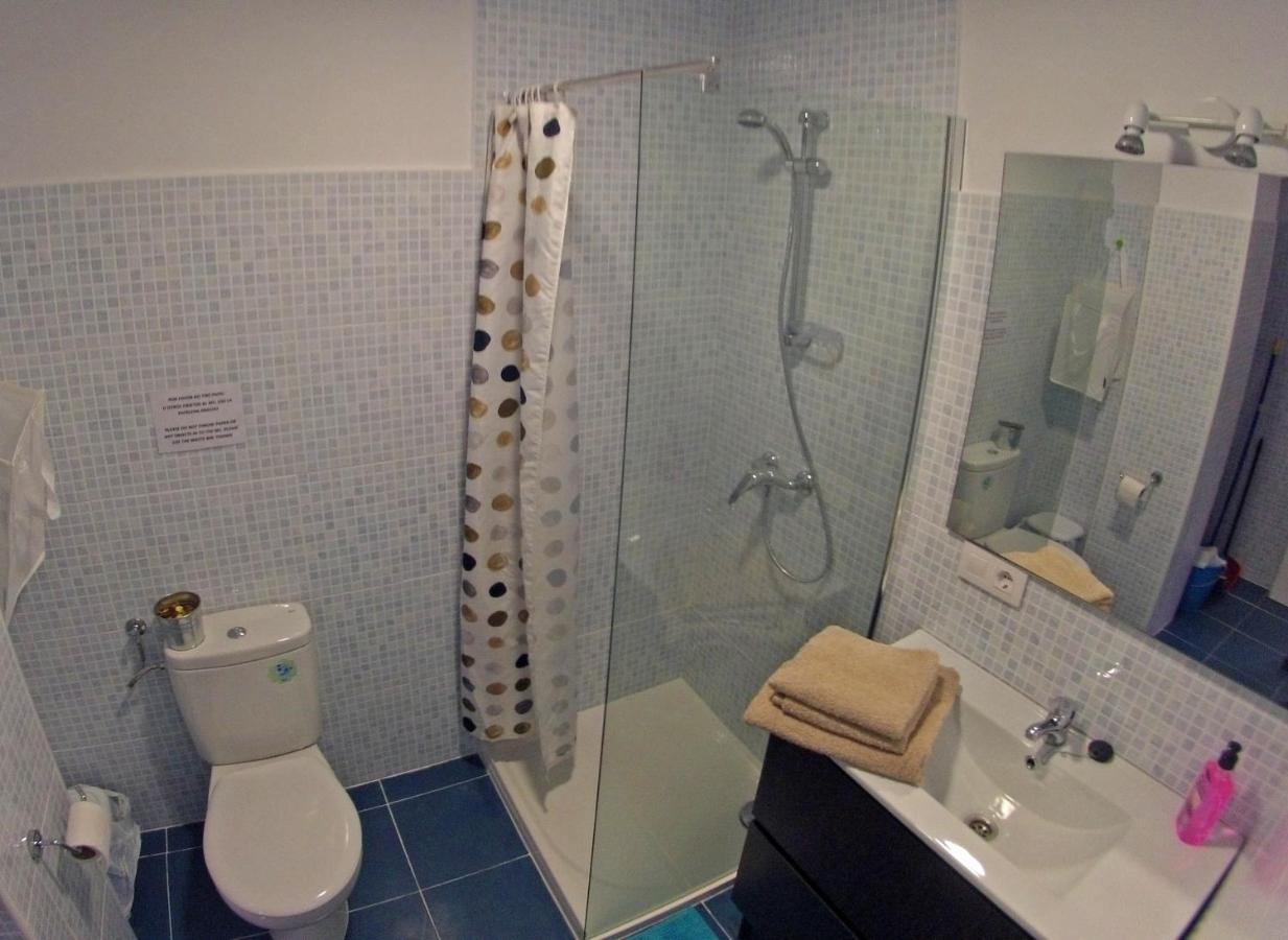 Apartamento Centro + wifi+ 2 camas de matrimonio +playa Cádiz Exterior foto